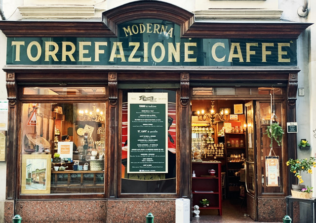 LA CULTURA DEL CAFFÈ NAPOLETANO TRA RITO E SOCIALITÀ