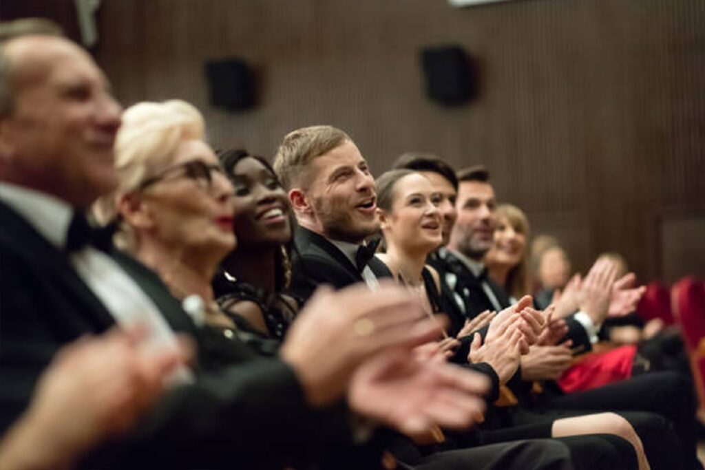 NUOVA FIERA DEL LEVANTE PREMIA GLI ESPOSITORI CON 100 BORSE DI STUDIO. L’INIZIATIVA NELLA CORNICE DEL “PREMIO IMPRESE & TALENTI”.