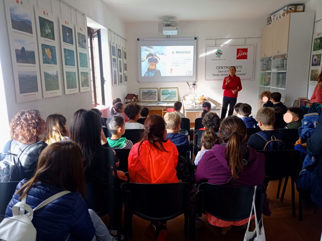 VOGLIA DI NATURA CON LA LIPU. BELLA PARTECIPAZIONE ALL’EUROBIRDWATCH NELL’OASI DEL FIUME CALORE LUNGO LA PISTA CICLOPEDONALE